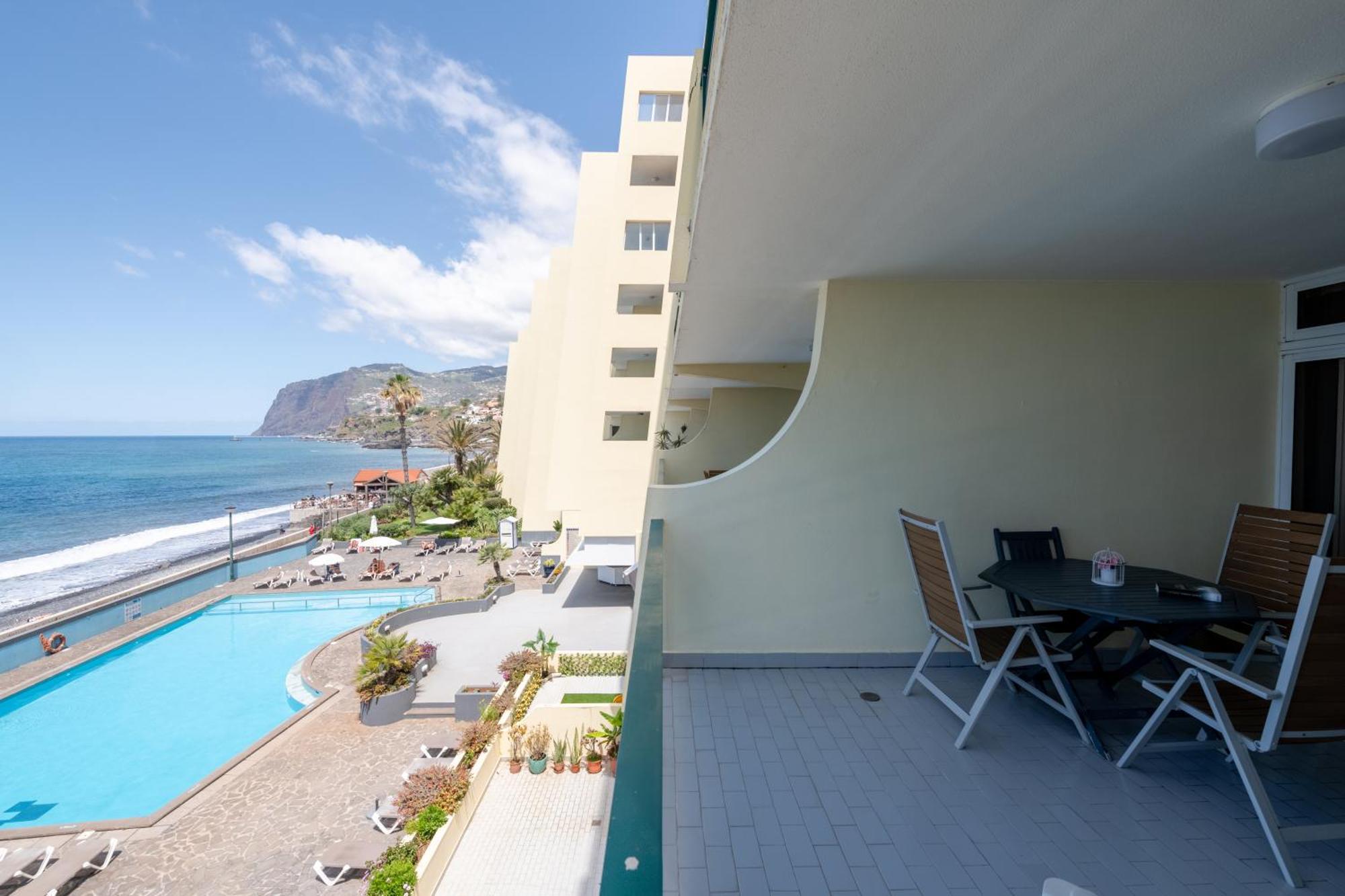 Atlantic View Apartment At Formosa Beach 푼샬 외부 사진